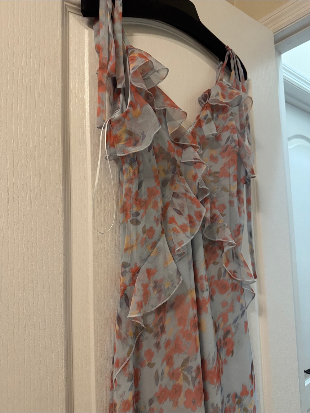 Steve Madden Floral Ruffle Maxi Dress in Light Blue and Coral XL - Picture 10 of 13